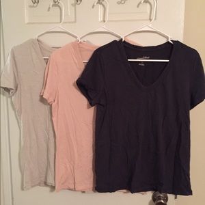 LOT OF 3 NEW NWT T-SHIRTS UNIVERSAL THREAD SZ M